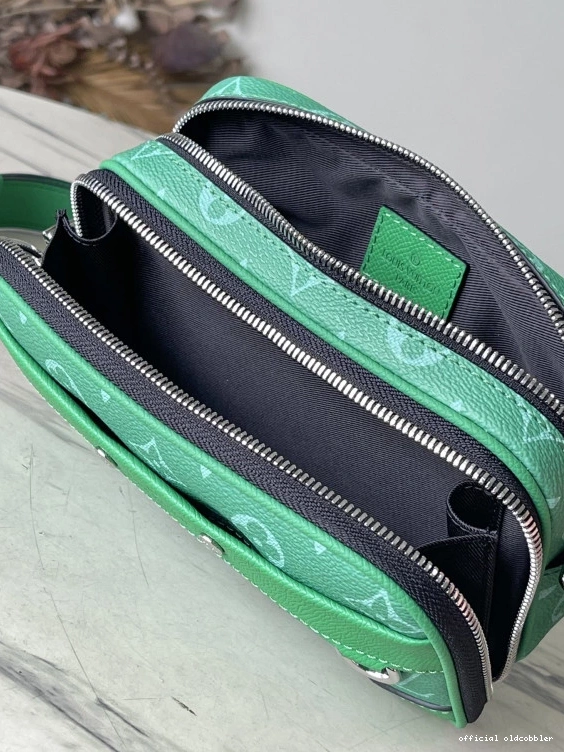 Official oldcobbler VUITTON LOUIS Alpha-11.0*18.5*6.5CM Nano 0806